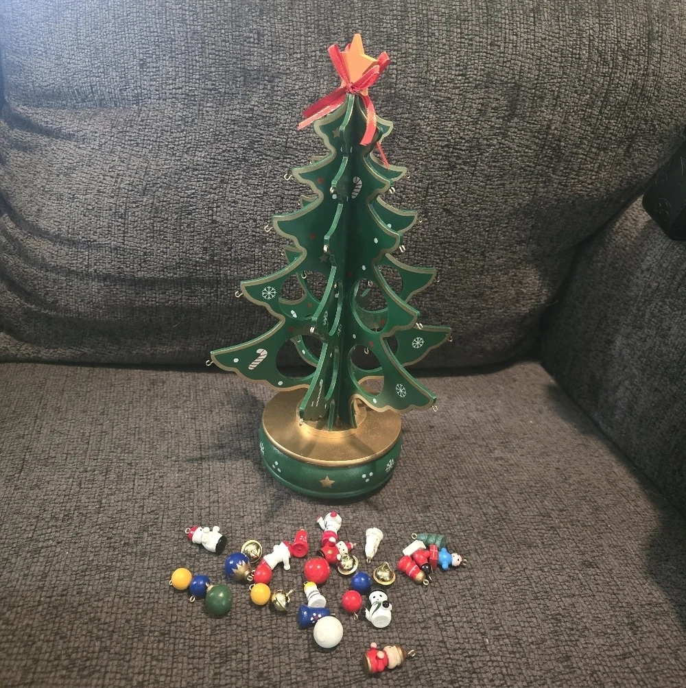 Kurt S. Adler | Vintage Christmas Tree with Tiny Ornaments